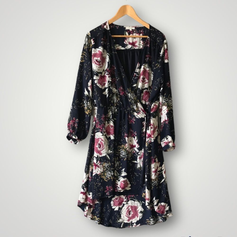 5 for $35 Mauricess floral dress womens size XXL navy long sleeve